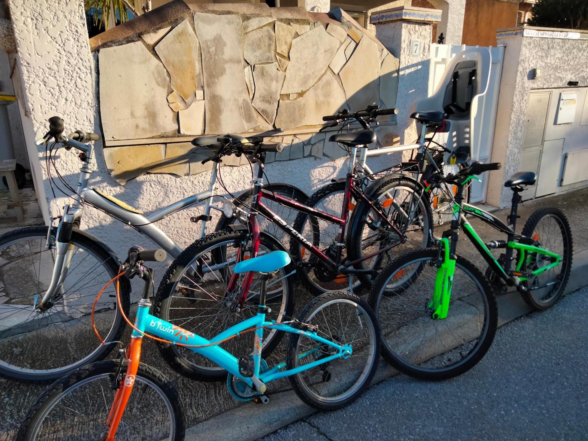 Maison 4 A 6 Pers Quartier Calme Tout Confort Aigues-Mortes Esterno foto